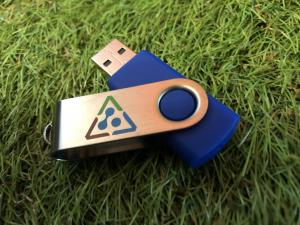 Cl usb personnalis deux face 3 couleurs pour ONU Environnement