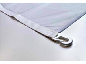 Drapeau sur mesure imprim� couleur avec ourlet et crochets plastique de fixation pour CO GOLETTE � Meyrin
