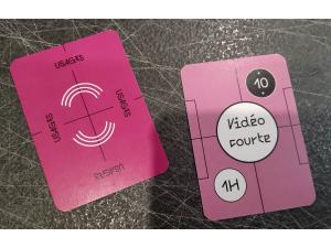 Jeu de cartes 100% sur mesure de 185 cartes avec une impression couleurs sur les deux faces