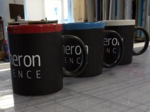 Mug cramique de couleur avec finition ardoisine personnalis